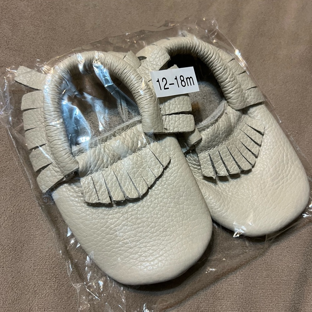 NWOT Gray Moccasins